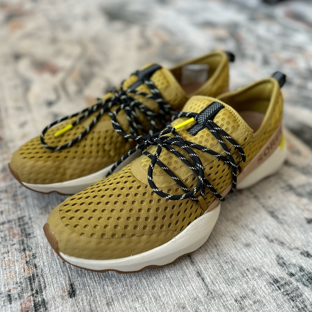 kinetic impact lace sneakers